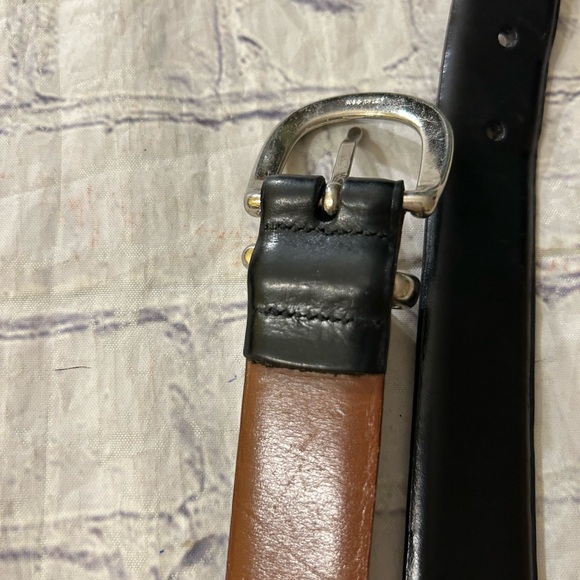 GENUINE ITALIAN LEATHER BLACK WITH SILVER TONE BUCKLE MENS CLASSIC BELT SIZE 40 - Picture 3 of 8